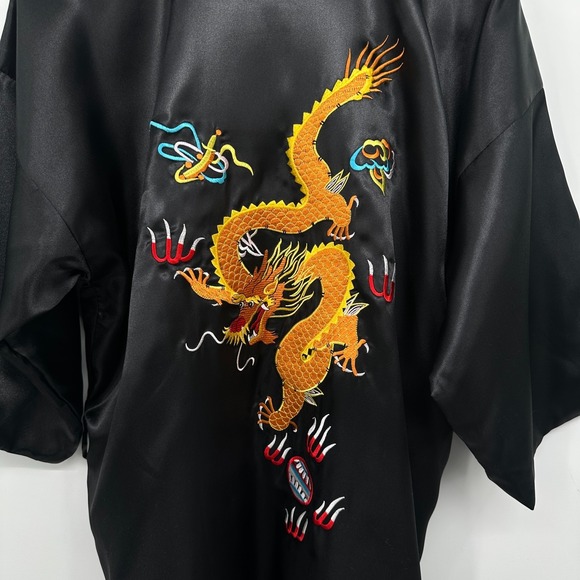 Vintage Uahong Mei Asian Satin Kimono Robe Size XL No Belt Embroidered Dragon - Picture 11 of 13